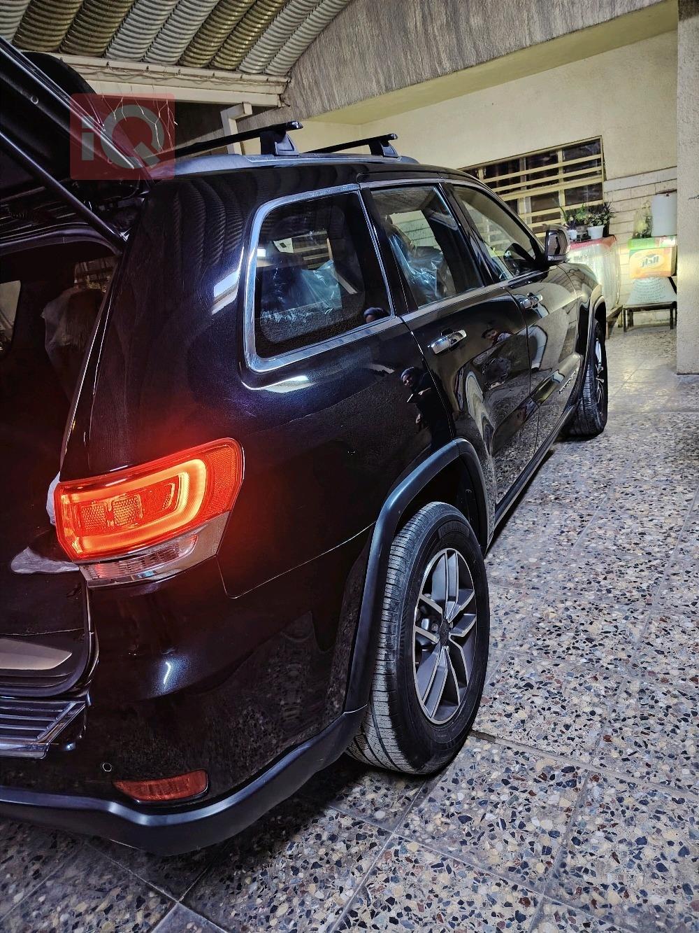 جيب جراند شيروكي